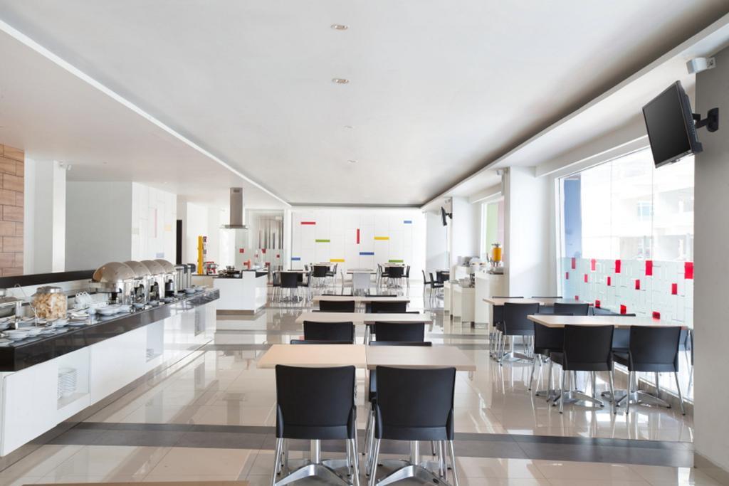 Amaris Hotel Tangerang Ngoại thất bức ảnh